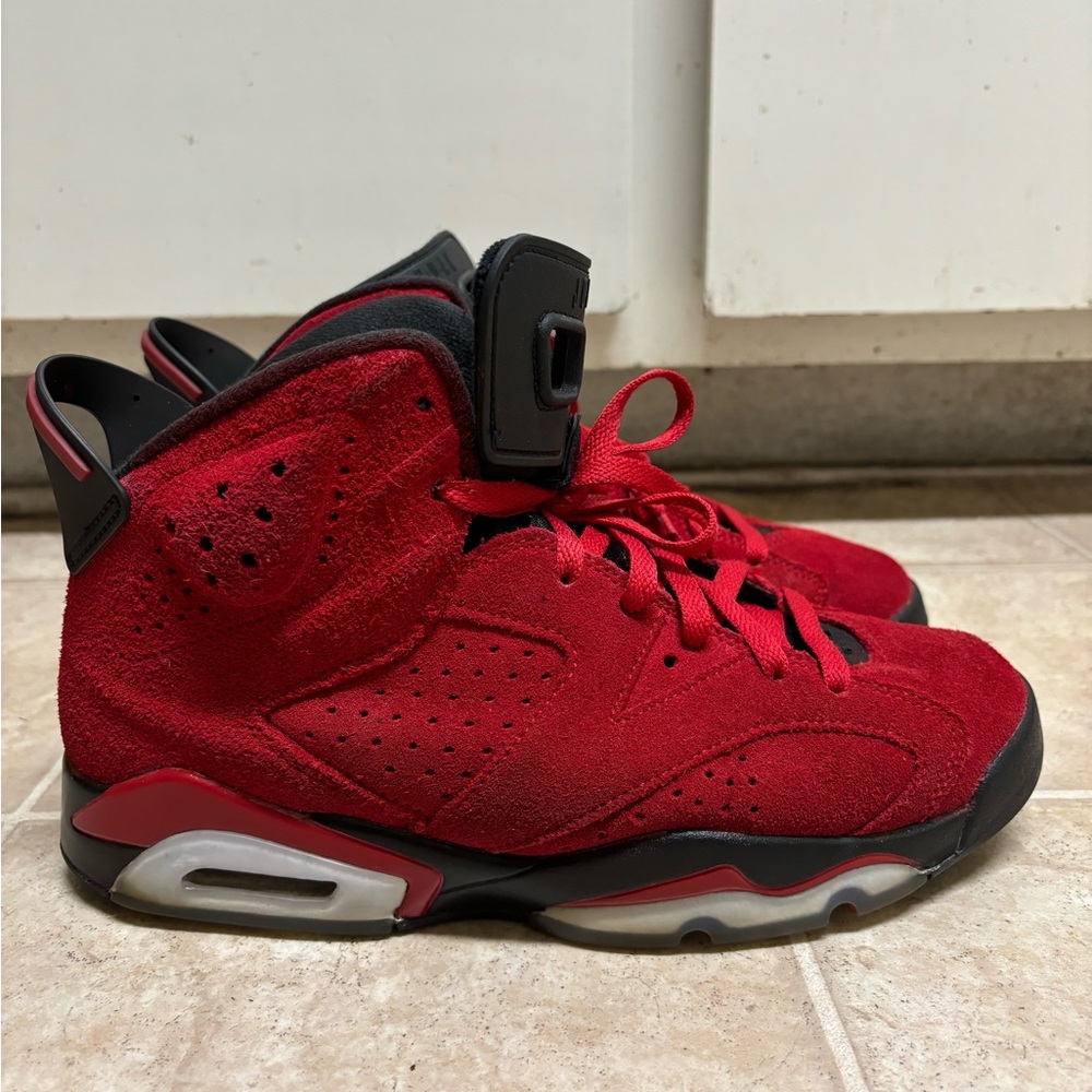 Jordan 6 Retro Toro Bravo